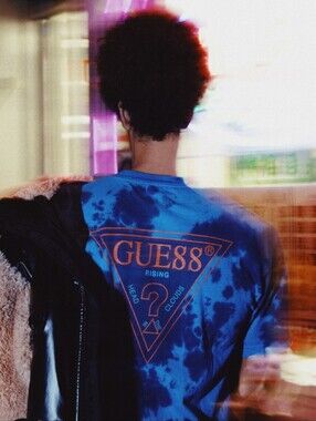 ❓️GUESS x 88rising GUE88 Head In The Clouds Tie Dye Long Sleeve Shirt L Y2K 🎶